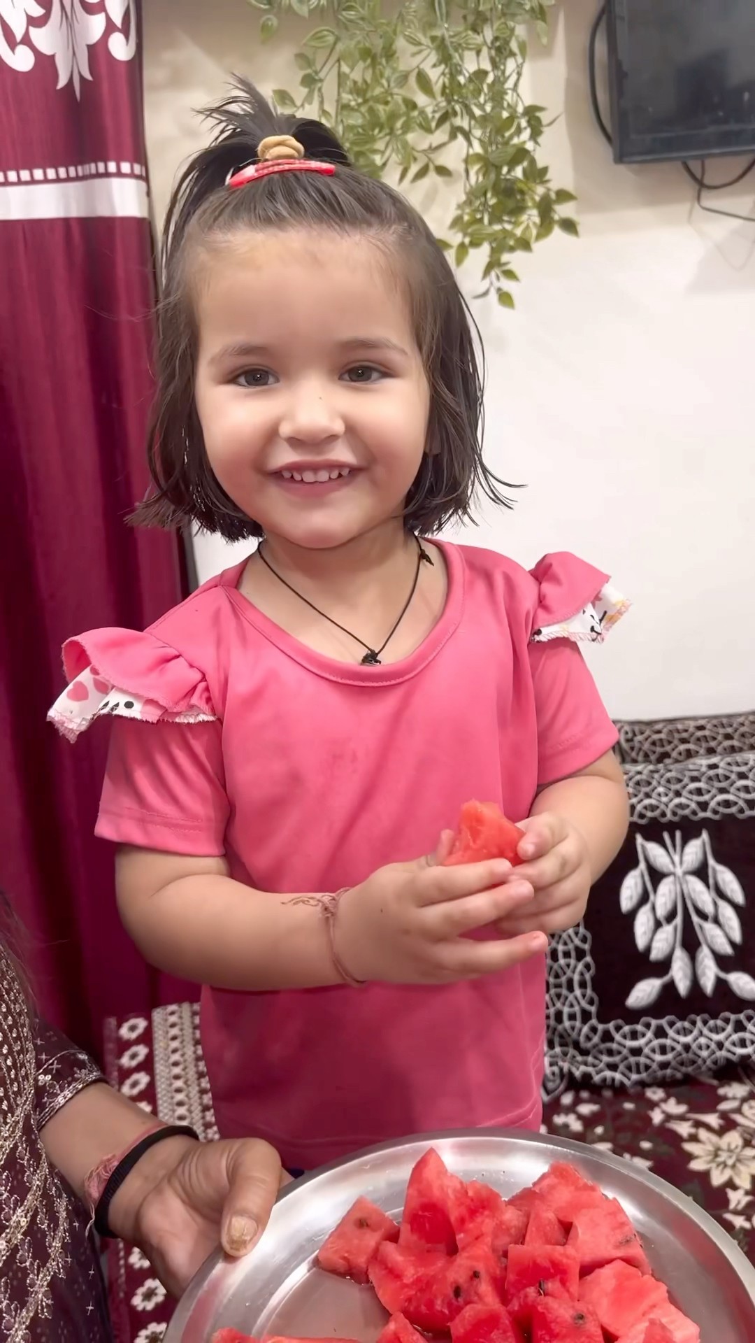 Akshita ne Amaira didi ko watermelon nahi diya?