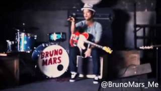 Miniatura de vídeo de "Bruno Mars - Gold (Full Version)"