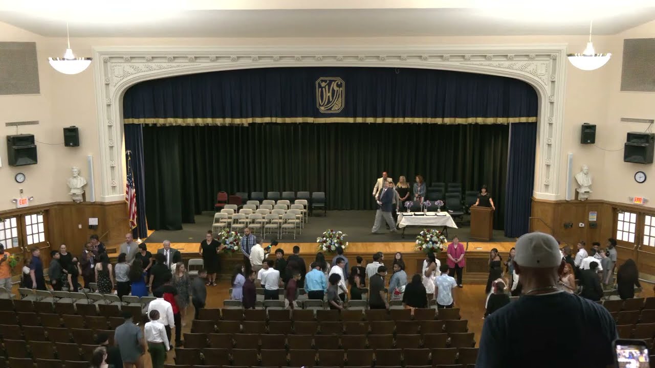 Veterans Memorial Middle School 8th Grade Recognition Ceremony 2022