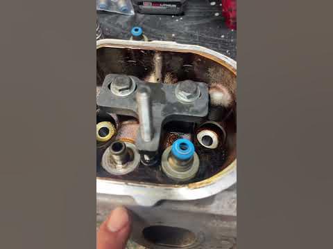 Installing valve springs lm7 Chevy 5.3l #chevypickup #lm7 #ls - YouTube