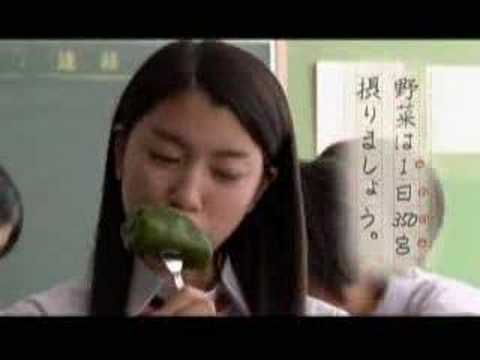 はつらつ成海璃子ちゃん　野菜食べ続ける篇 (0706)