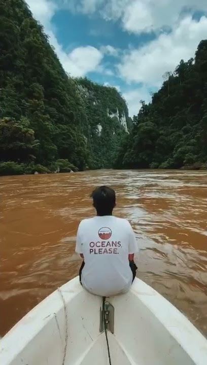 STORY WA NAIK KAPAL