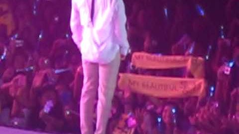 [100410] Super Junior SS2 Manila - Beautiful (Donghae Solo feat. Eunhyuk)