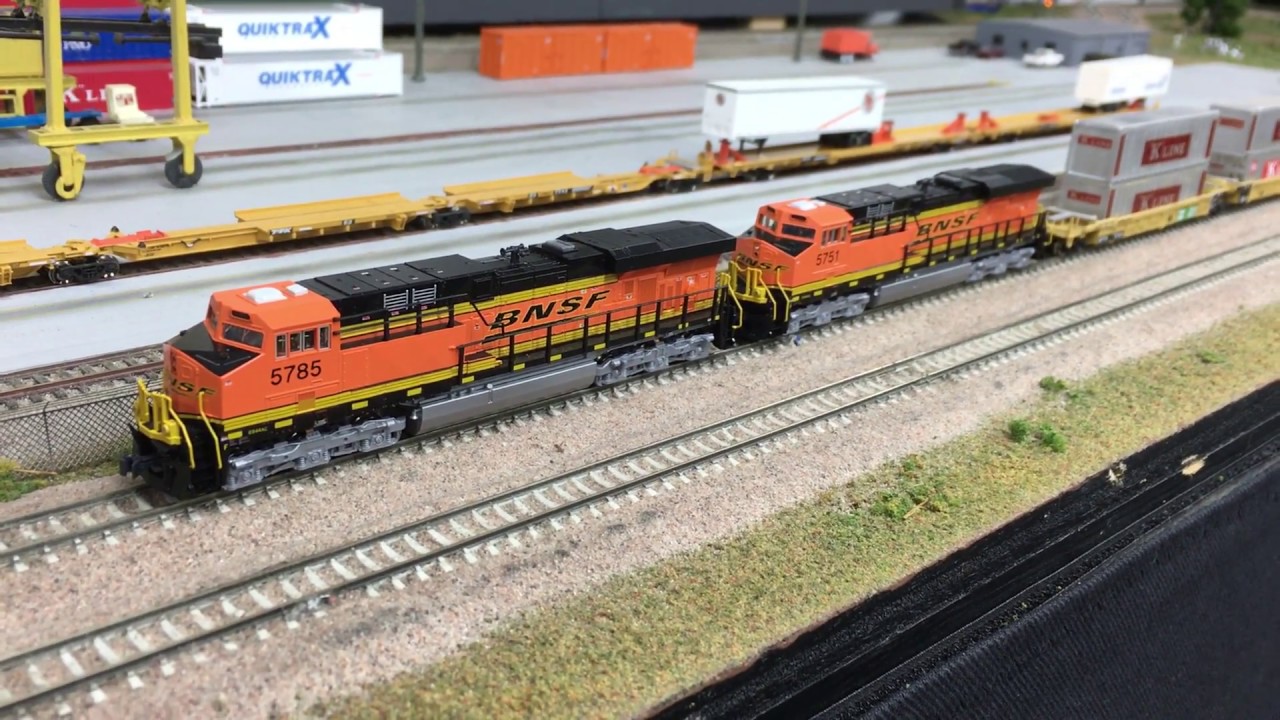 n scale bnsf locomotive