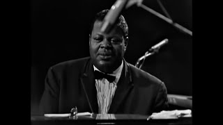 Video voorbeeld van "Oscar Peterson - C Jam Blues HD Upscaled Remastered"