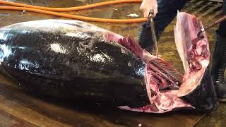Taiwan's Astonishing Bluefin Tuna Cutting Master