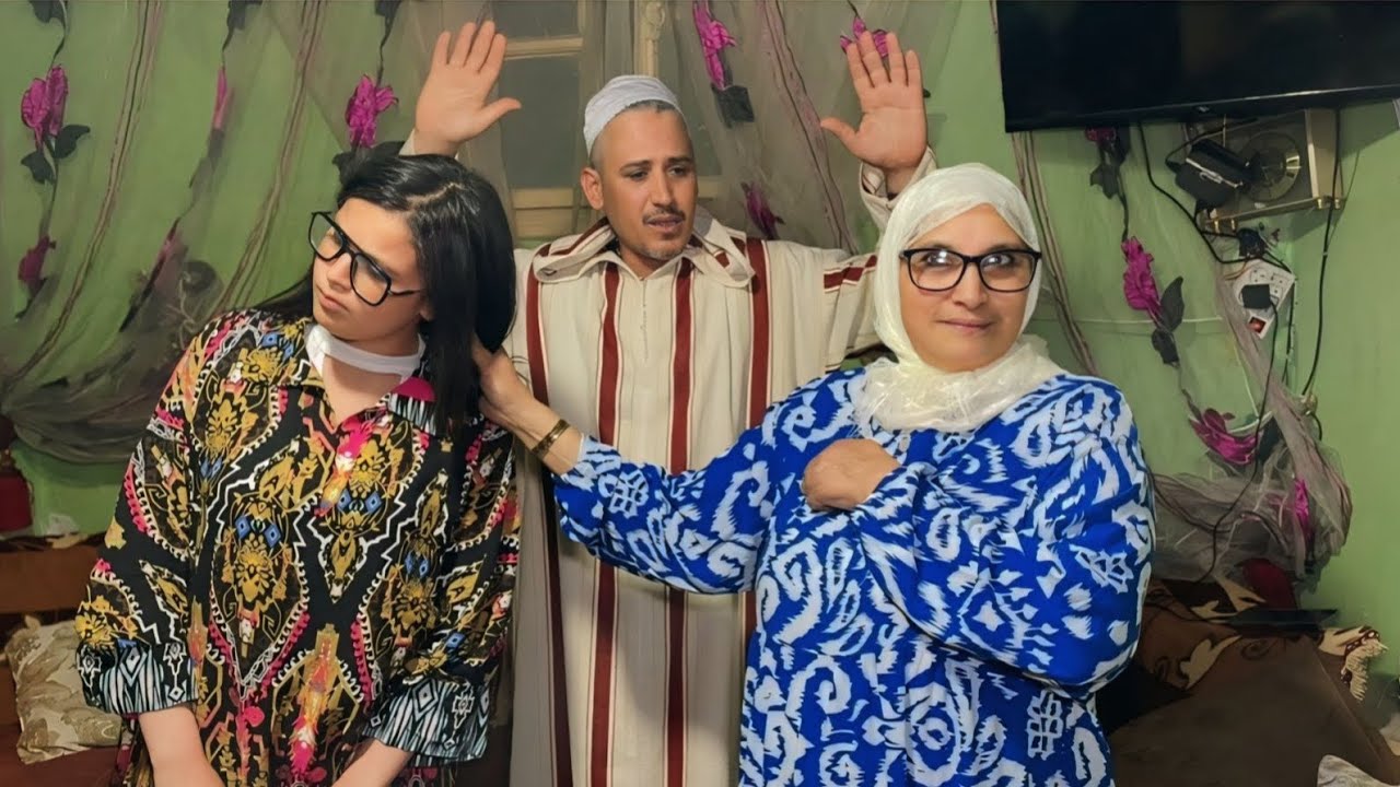 فيلم قصير :زوجة الأب عمرها تكون بحال الأم 😓