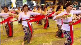 TARI PENDET by Sekha Tari Sekar Sandat Br.BATUAGUNG