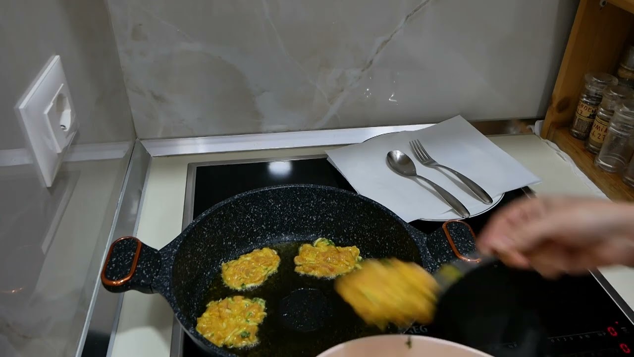 Fileto pule me veze dhe kos gatuar ne tigan