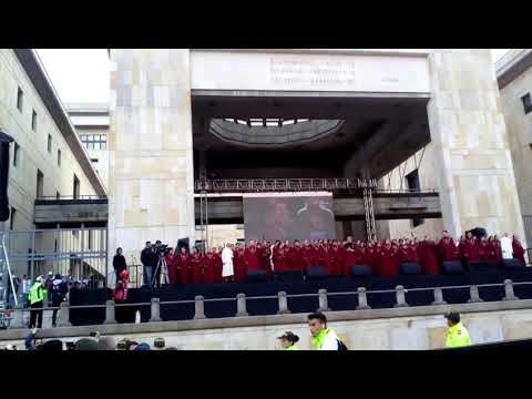 Gran Coral Coppell para Francisco durante la visita del Papa Francisco