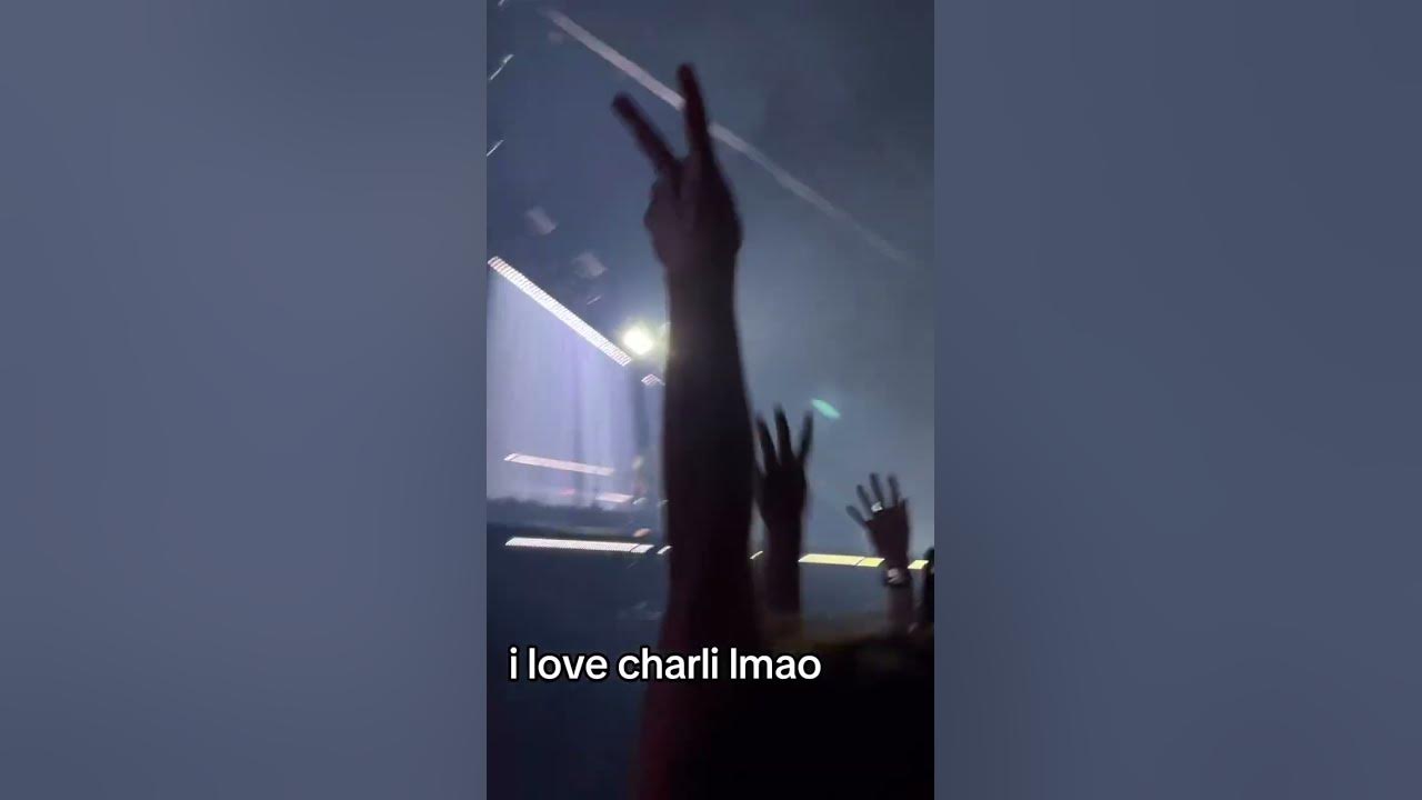 Only The Gays Would Make A Song About Generational Trauma A Hit! (Charli XCX "Apple" Live)(Meme)