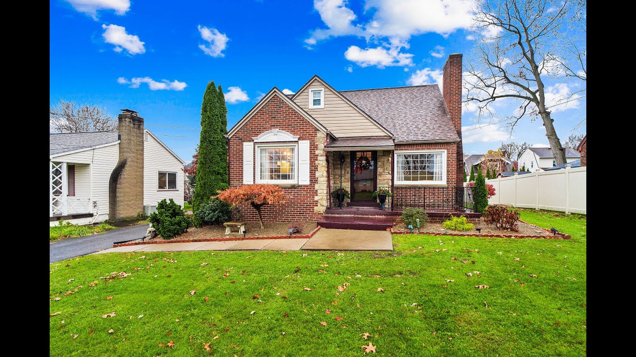 418 E Hazelcroft Ave New Castle, PA 16105 Homes for sale in New