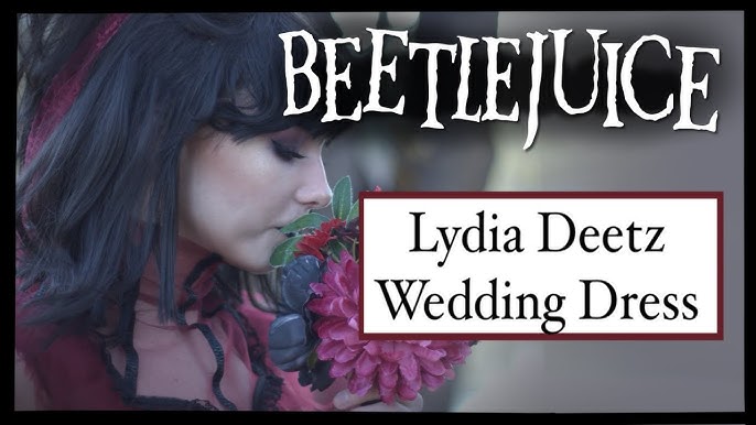 Lydia Deetz c0s from Halloween!! 🪳🧃🎃 #beetlejuicecosplay #halloween