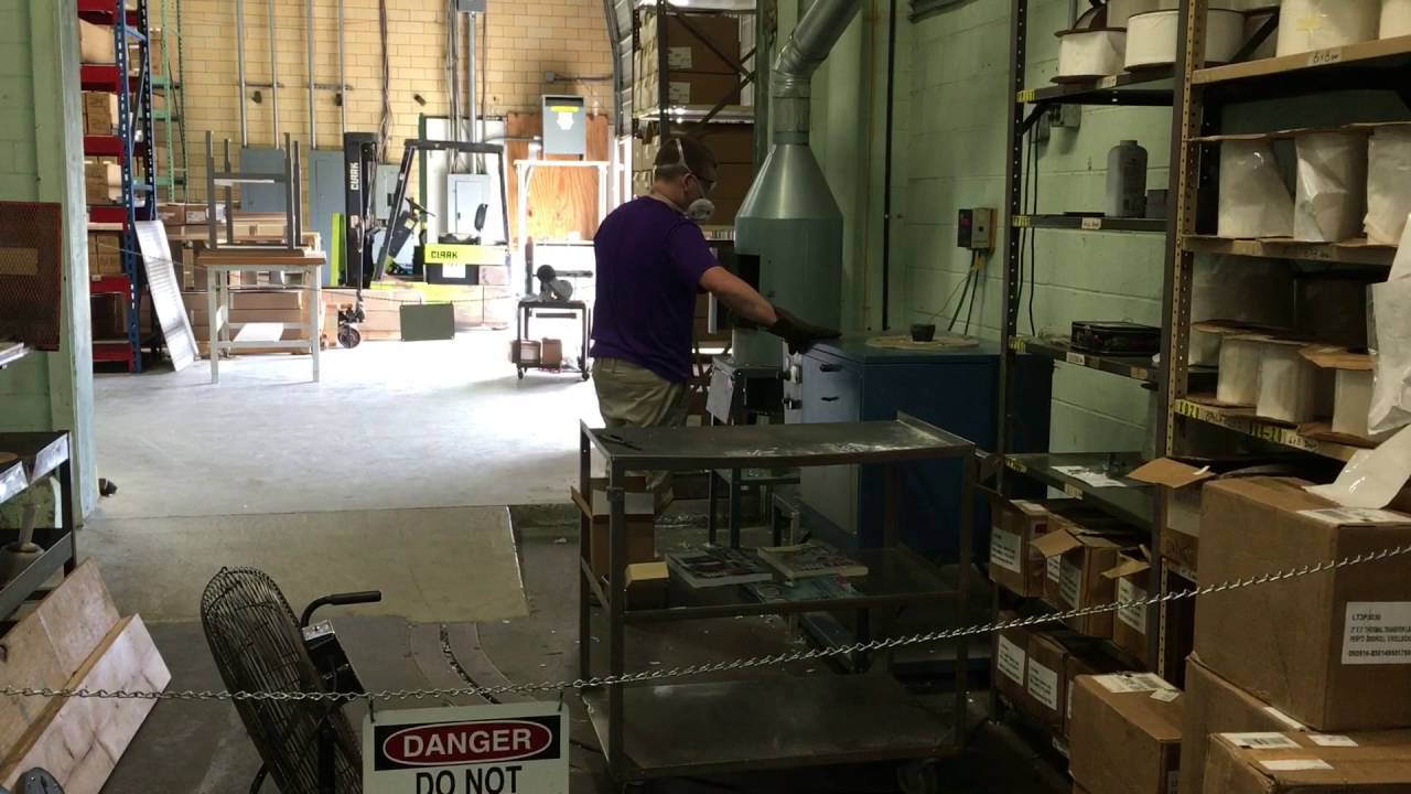 Window Pivot Bar (Manufacturing)