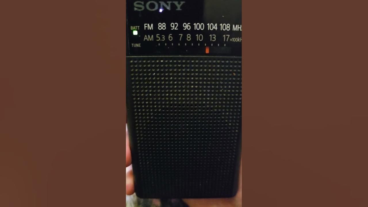 Staticy FM radio with flashing tuning light YouTube