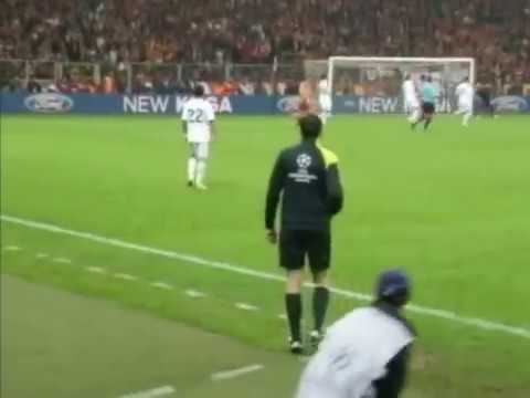 Eboue'nin Real Madrid'e Attığı Gol Tribün Çekim[480p]
