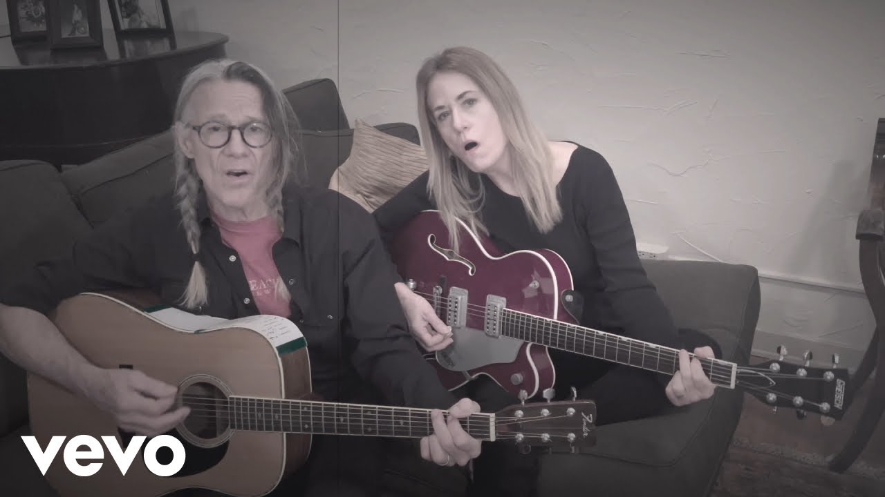 Vicki Peterson, John Cowsill - Is Anybody Here (Official Video) Vicki Peterson, John Cowsill - Is Anybody Here (Official Video)