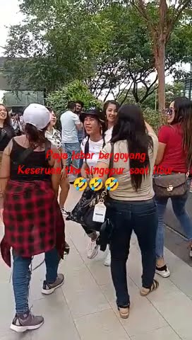 keseruan TKW Singapura saat libur