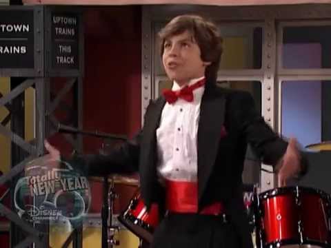 Jake T. Austin - Wizards Of Waverly Place S02E11