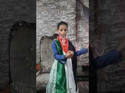 معايدة عيد الإستقلال إحتفالات عيد الاستقلال مع جوليا  