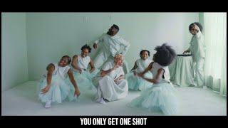 Watch Tobe Nwigwe Eat feat Fat video