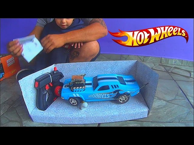 Hot Wheels Carrinho de Controle Remoto Dodger Dodger 