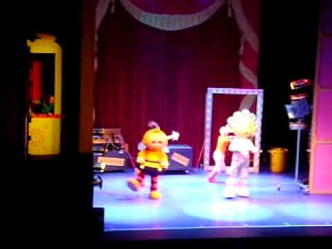 Fifi and bumble Channel 5 Milkshake Live Poole lig...