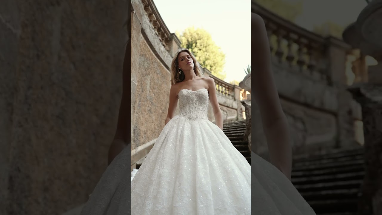 Monile フード付きベスト 　後ろチュールとバルーン　モニーレ　ダブルジップ Hansa Wedding Dress - 63076 – Veni Infantino