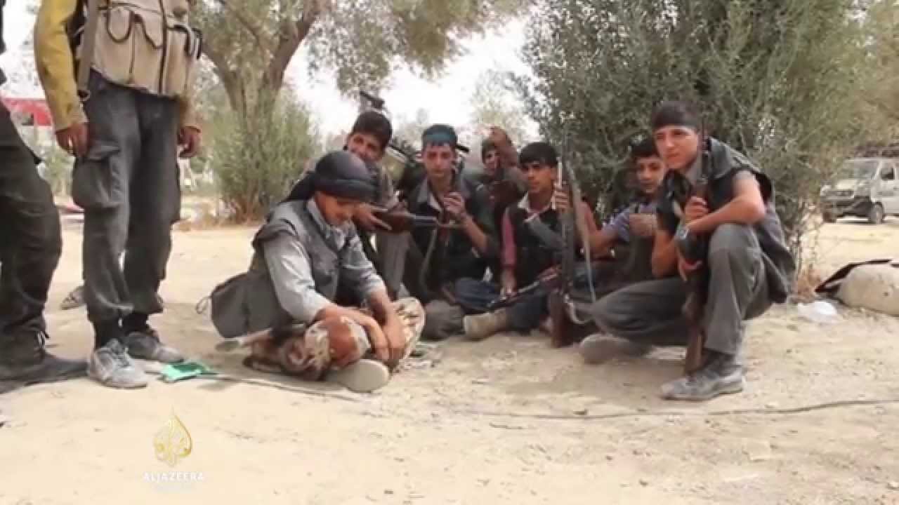 يتزايد عدد السوريين الذين يغادرون منازلهم