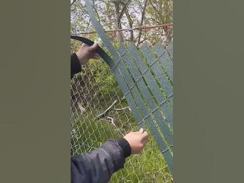 забор рабица с металлическим пластинами - YouTube