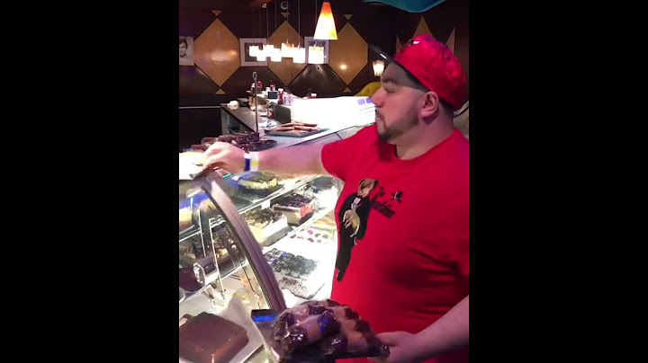 Mobsta Steals Sweets From Diner And Gets Chased By Crazy Albanian Guy @mobstalive1s
