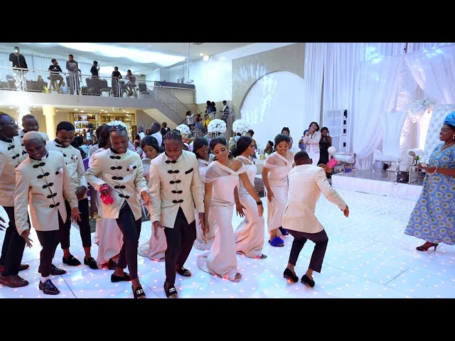 Wedding Entrance Dance - Wizboyy Ofuasia - Salambala (feat. Phyno) San Diego Cal class=