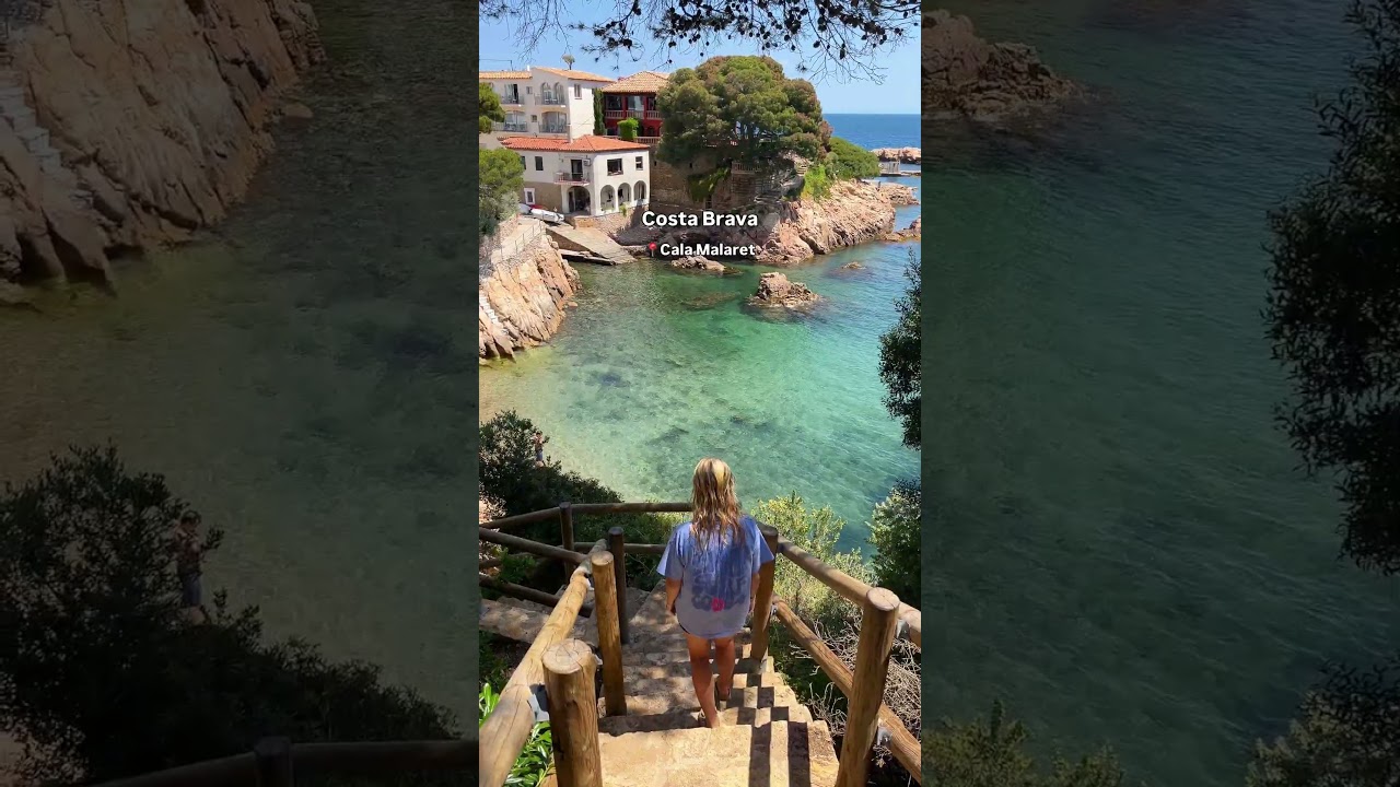 When people visit Spain but skip the best beaches… 🤯