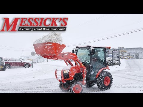 Video: Blad For En Gående Traktor: Konstruksjoner For å Feste En Snøspade Til En Bakovergående Traktor. Hvordan Velge Festet For Fortaublad?