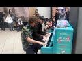 Shoppers were mesmerised by this performance …