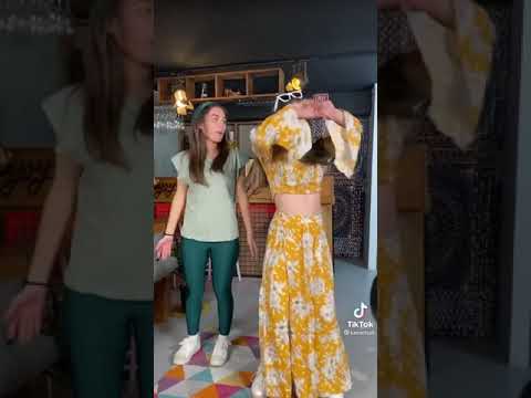 lunchall  (Çağla şimşek ) ve Semiraminta  ( yeliz korkmaz ) Tik Tok videosu