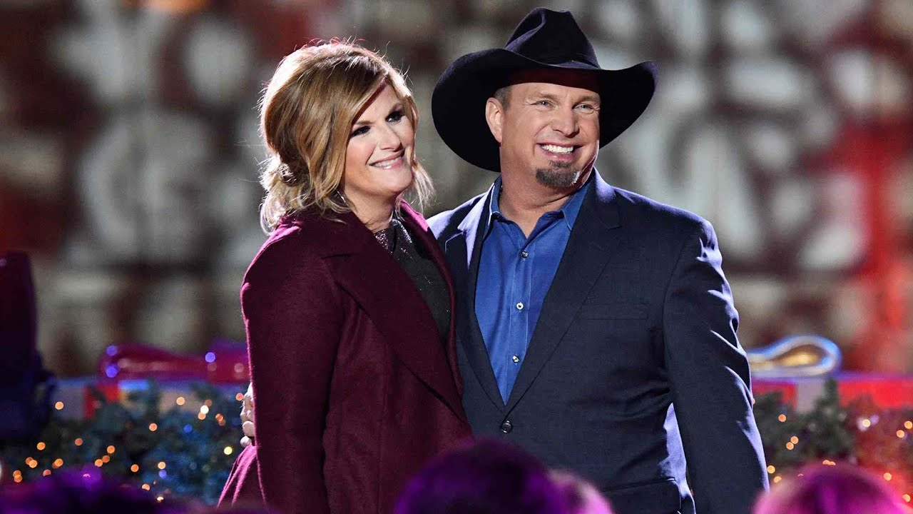 Garth Brooks & Trisha Yearwood - Baby, It's Cold Outside