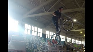 Tore Ziegler, trial bike rider, reviews the Hedkayse ONE screenshot 5