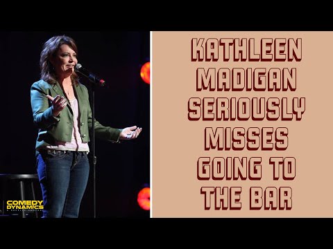 Video: Kathleen Madigan Neto vrednost: Wiki, poročena, družina, poroka, plača, bratje in sestre