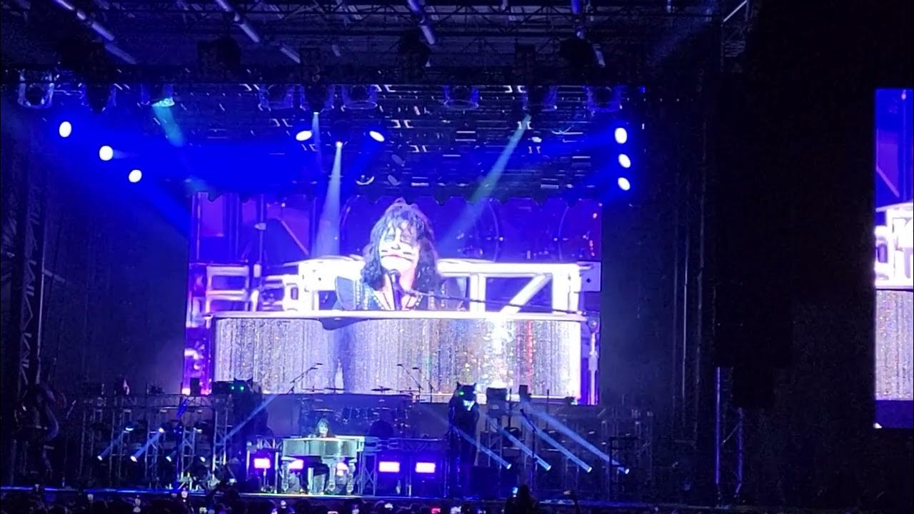 Kiss Beth Crandon Wisconsin 9/1/2023 YouTube