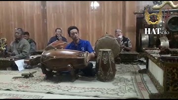 Ayak Talu the opening music attraction.