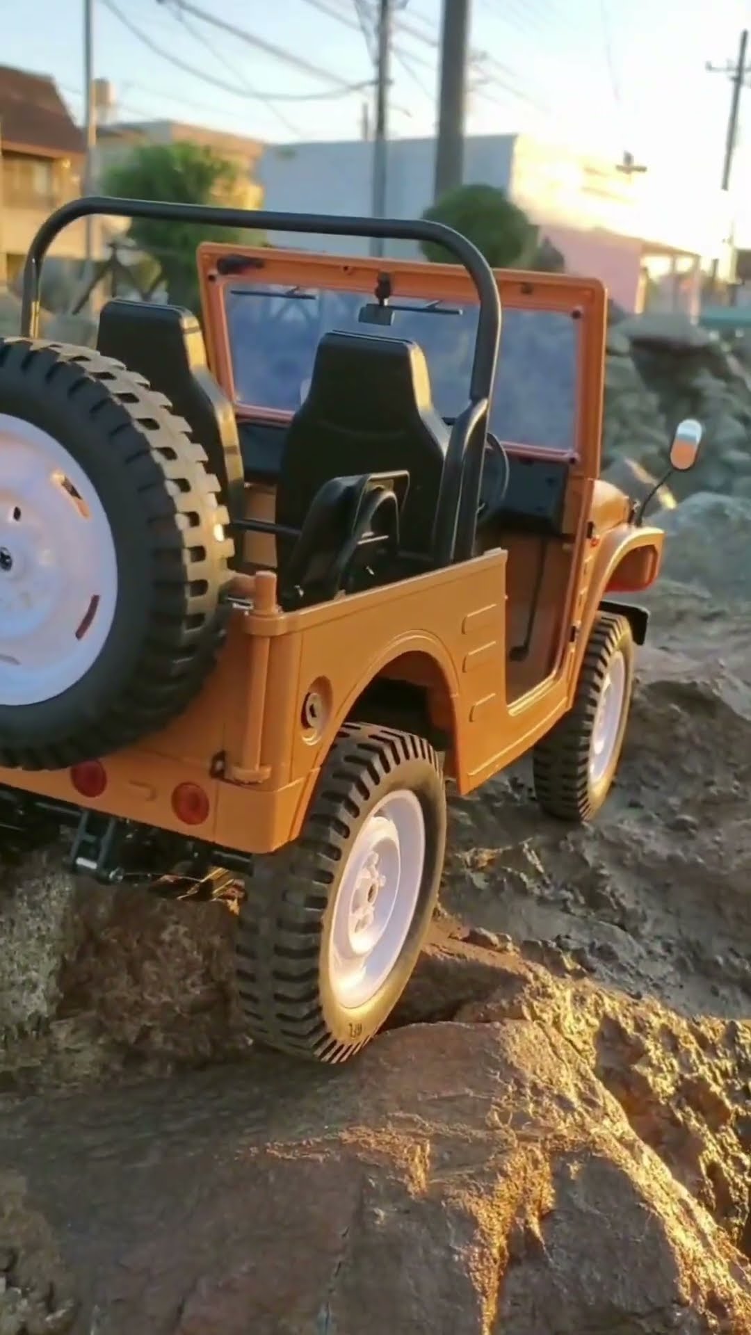 WPL JAPAN スズキジムニー（SJ10 1型) C84 RTR RCクローラーパーク走行