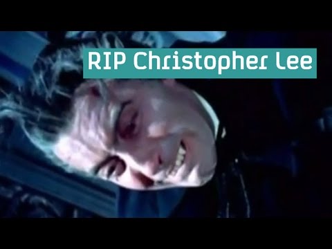 Video: Sir Christopher Lee Moare La 93 De Ani