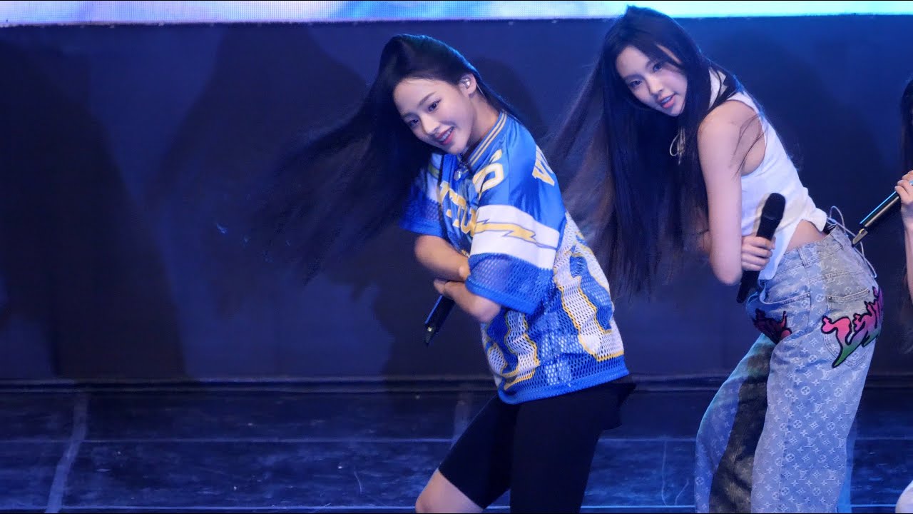 220921 뉴진스 (NewJeans) Hype boy 민지 MINJI 4K Cam (단국대학교축제) - YouTube