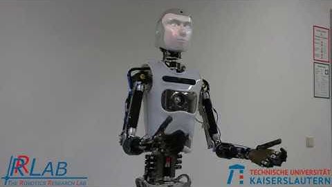 RoboThespian Research: Multiple Human And Uninterested Behaviour