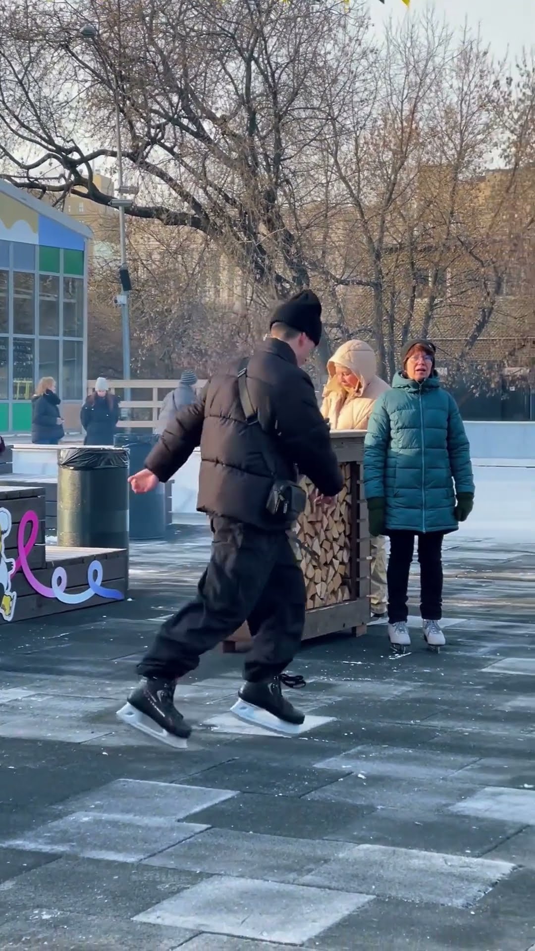 I can skate too