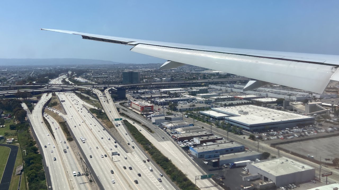 American Airlines Boeing 777-300ER Landing at Los Angeles (LAX)