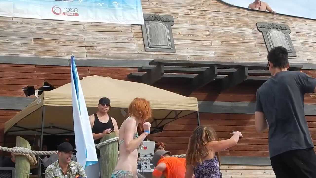 BSB Cruise 2013 - Beach Party - Musical Chairs