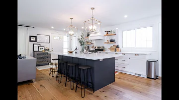 What color kitchens are timeless?