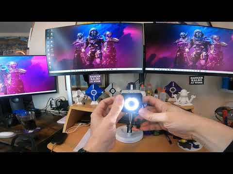 Video: $ 5 bærbart dokumentkamera til videokonferencer: 4 trin (med billeder) Video: $ 5 bærbart dokumentkamera til videokonferencer: 4 trin (med billeder)